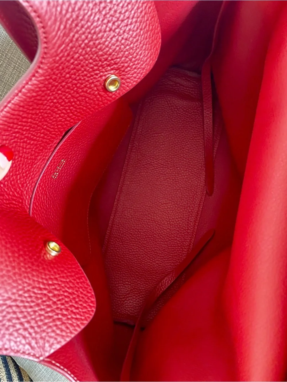 Cuyana Scarlet Pebbled Leather Tote